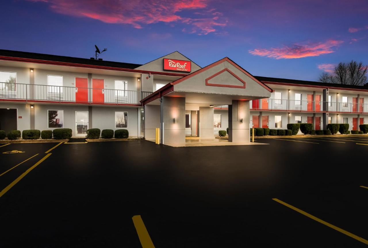 Red Roof Inn & Suites Jackson, Tn Exterior photo