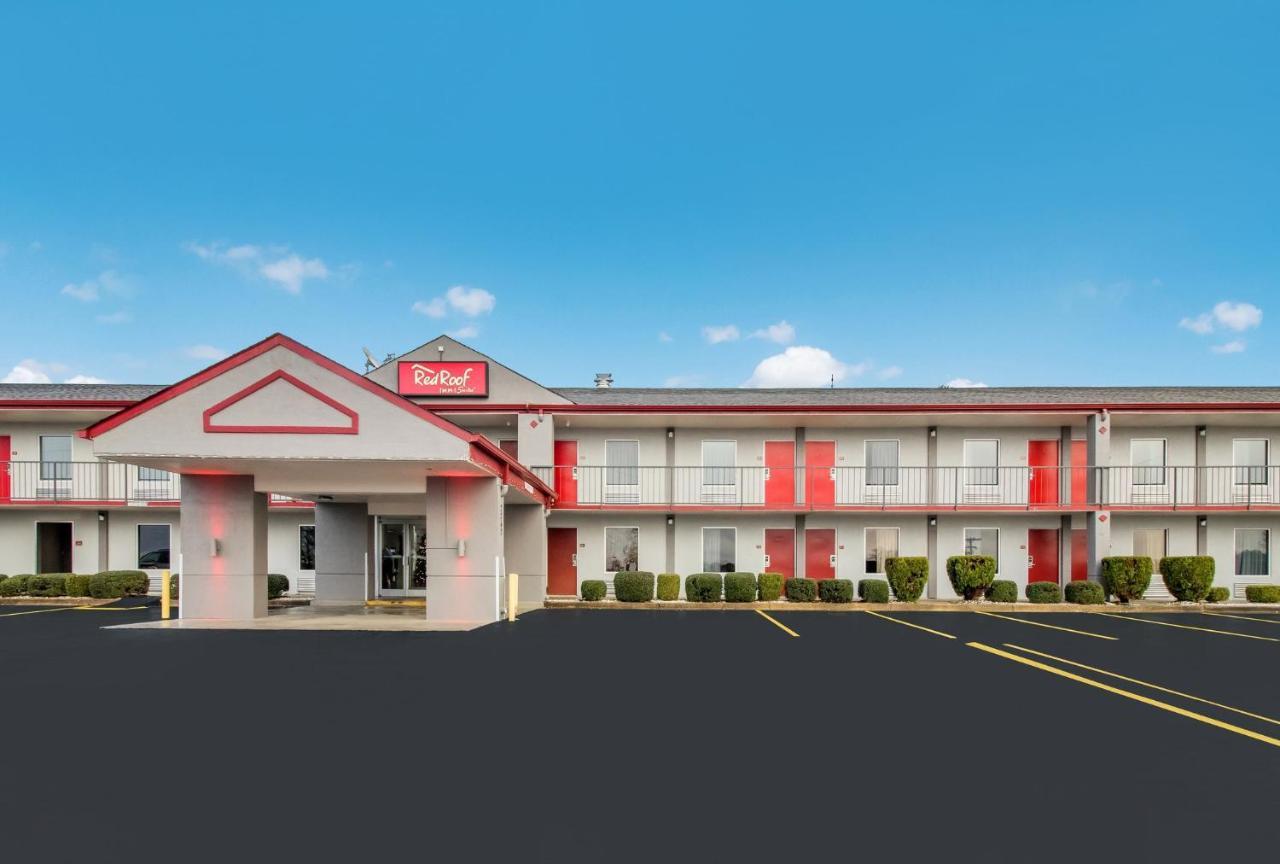 Red Roof Inn & Suites Jackson, Tn Exterior photo