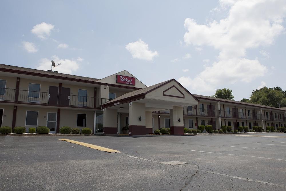Red Roof Inn & Suites Jackson, Tn Exterior photo